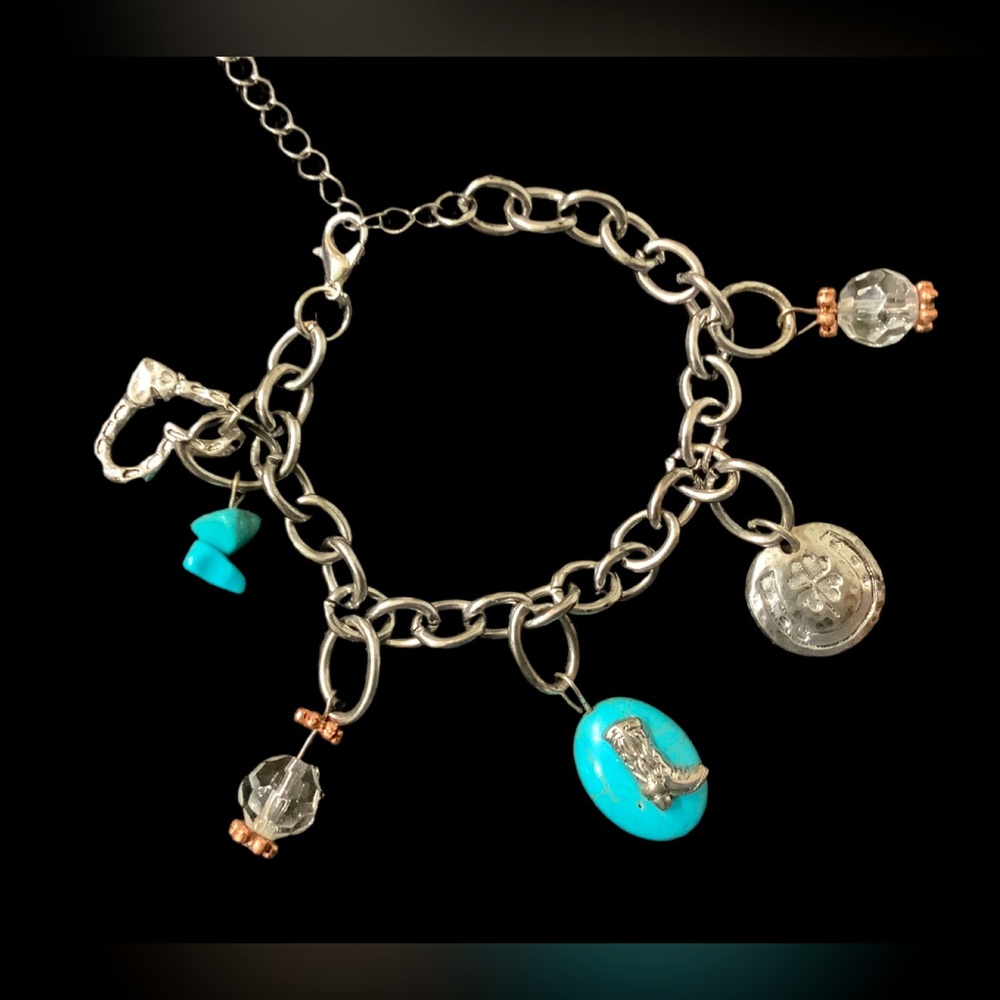 💥2/$24 or 3/$30💥 Western Silver &  Turquoise Charm Bracelet. NWT